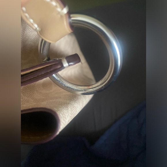 Coach Charlie Bucket shoulder Bag In Signature Canvas - Picture 9 of 17